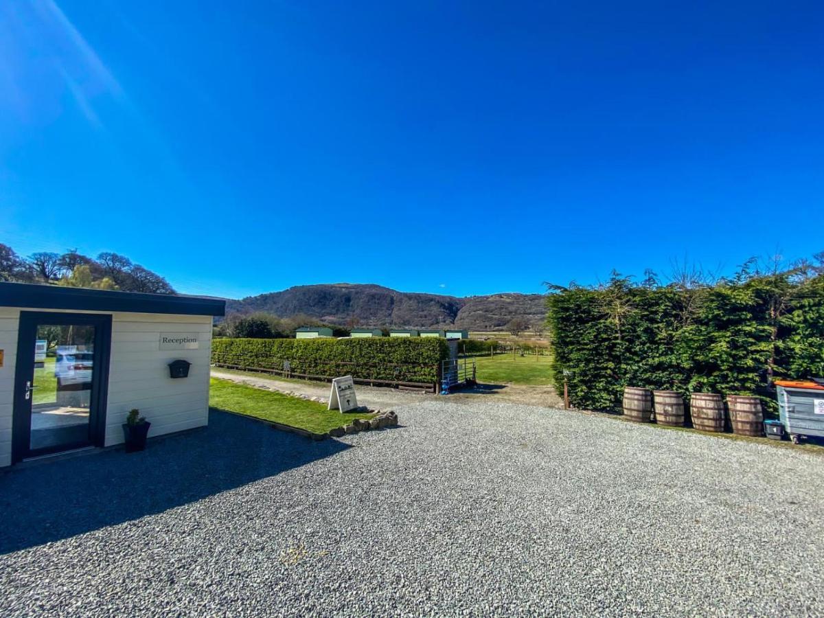 Semi Detached Cottage Snowdonia With Hot Tub Tal-y-Cafn Екстер'єр фото